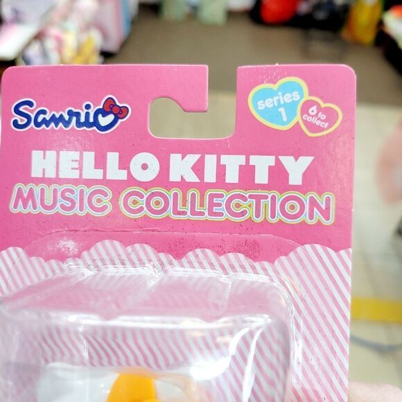 Brand New Sanrio Hello Kitty Music Collection Figure #2 - Picture 4 of 6